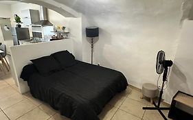 F1 Rez De Chaussee Au Coeur De Pont-Saint Esprit